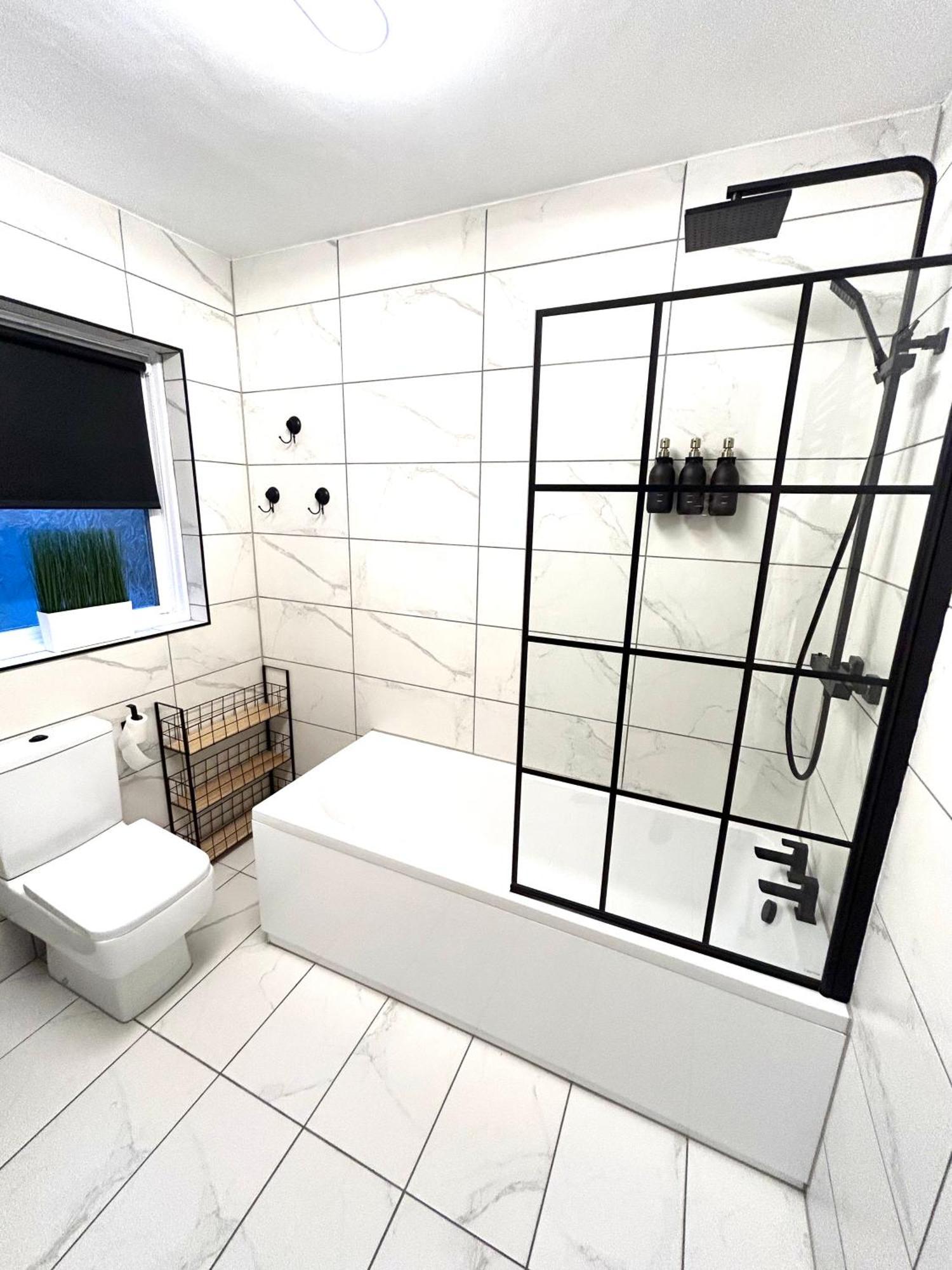 Luxurious Sleeps 13 *